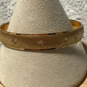 Vintage 60s Monet Bracelet Gold Etched Star.